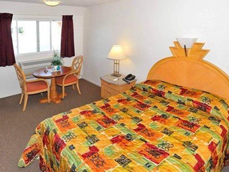 Parkway Inn Фресно Екстер'єр фото