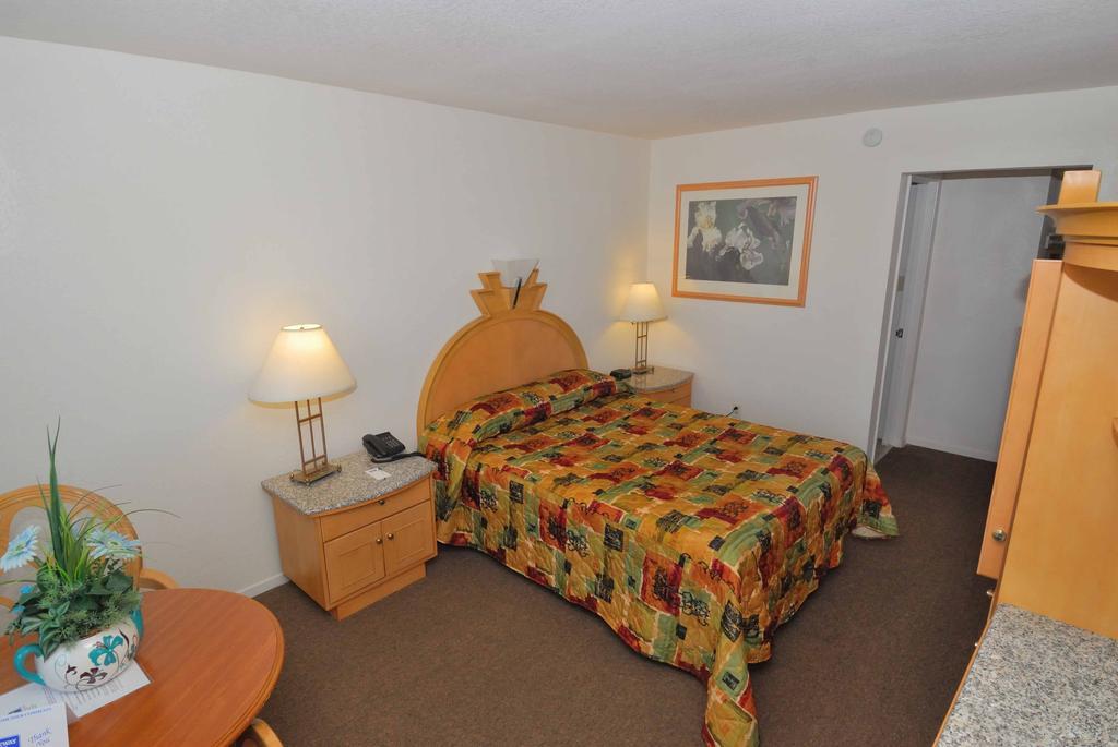 Parkway Inn Фресно Екстер'єр фото